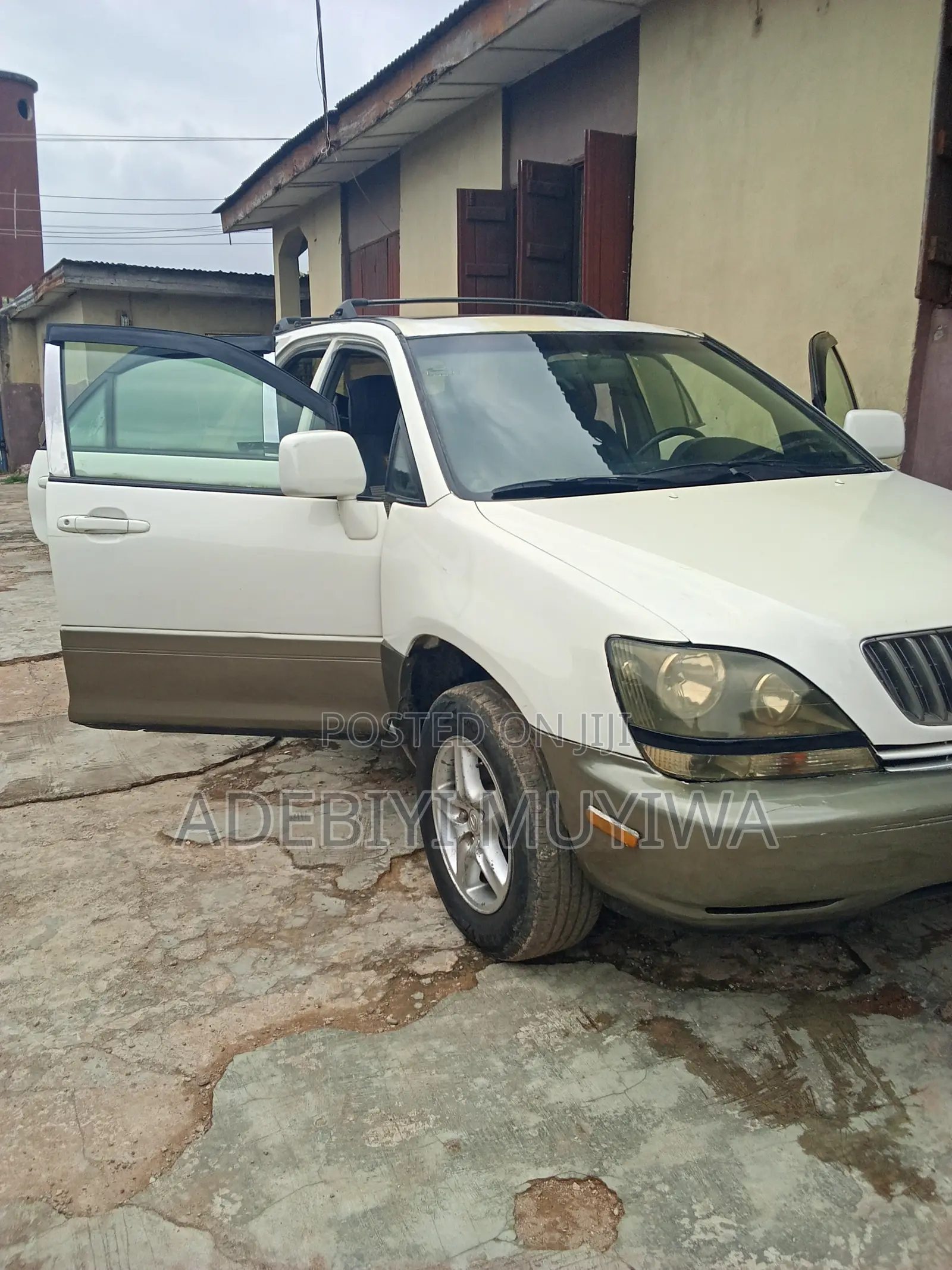 Lexus RX 300 4WD 2000 White