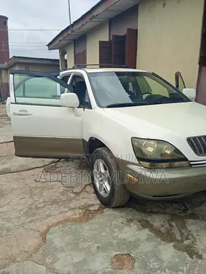 Lexus RX 300 4WD 2000 White