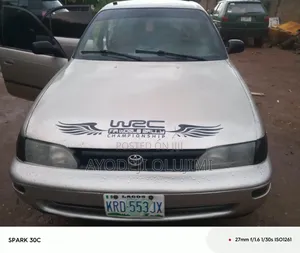 Toyota Corolla 1997 Gold