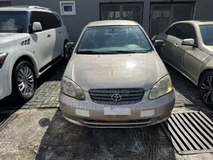 Toyota Corolla Sedan 2003 Gold