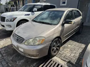Toyota Corolla Sedan 2003 Gold