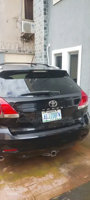 Toyota Venza 2010 Gray