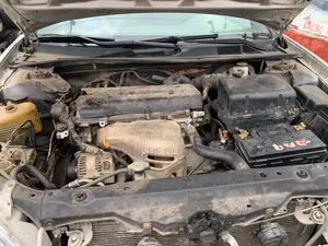 Toyota Camry 2004 Silver
