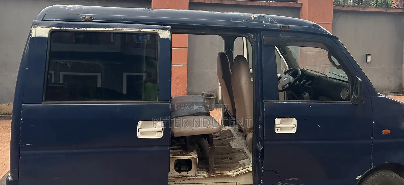 Suzuki APV Minibus 2006 Blue