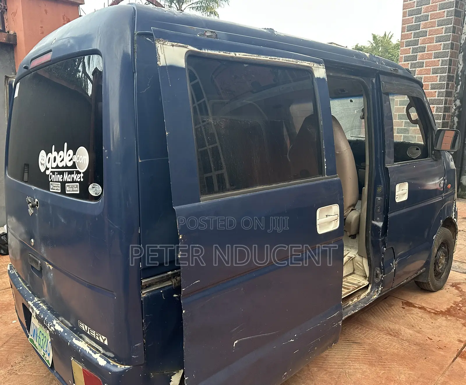Suzuki APV Minibus 2006 Blue