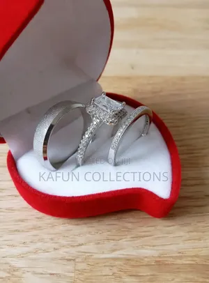 Highly Durable Zirconia Silver Couples Ring Set