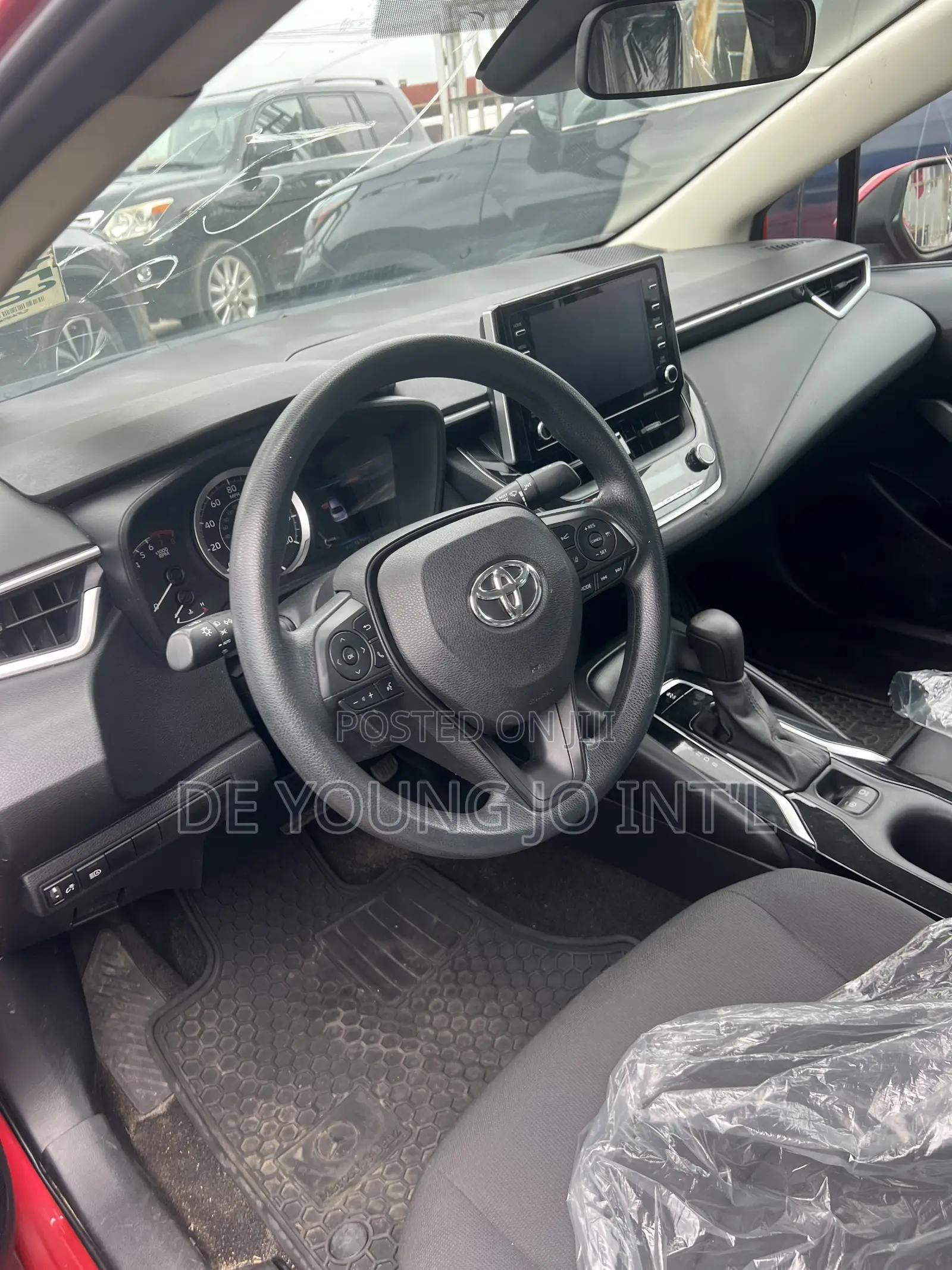 Toyota Corolla LE 2021 Red