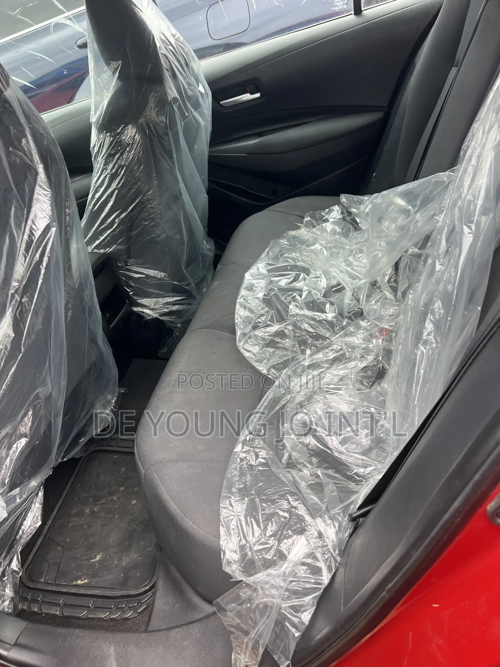 Toyota Corolla LE 2021 Red