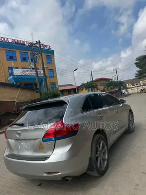 Toyota Venza Limited 2011 Silver