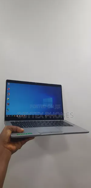 Laptop Dell Latitude 5310 2-in-1 16GB Intel Core i7 SSD 256GB