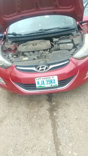 Hyundai Elantra 2014 Red