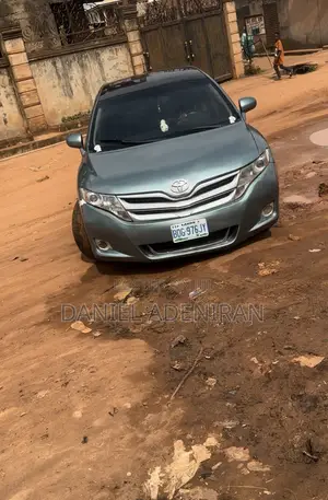 Toyota Venza AWD 2010 Green