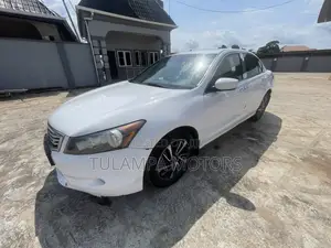 Honda Accord 2011 White