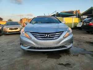 Hyundai Sonata Limited 2.0T Sedan (2.0L 4cyl 6A) 2013 Silver