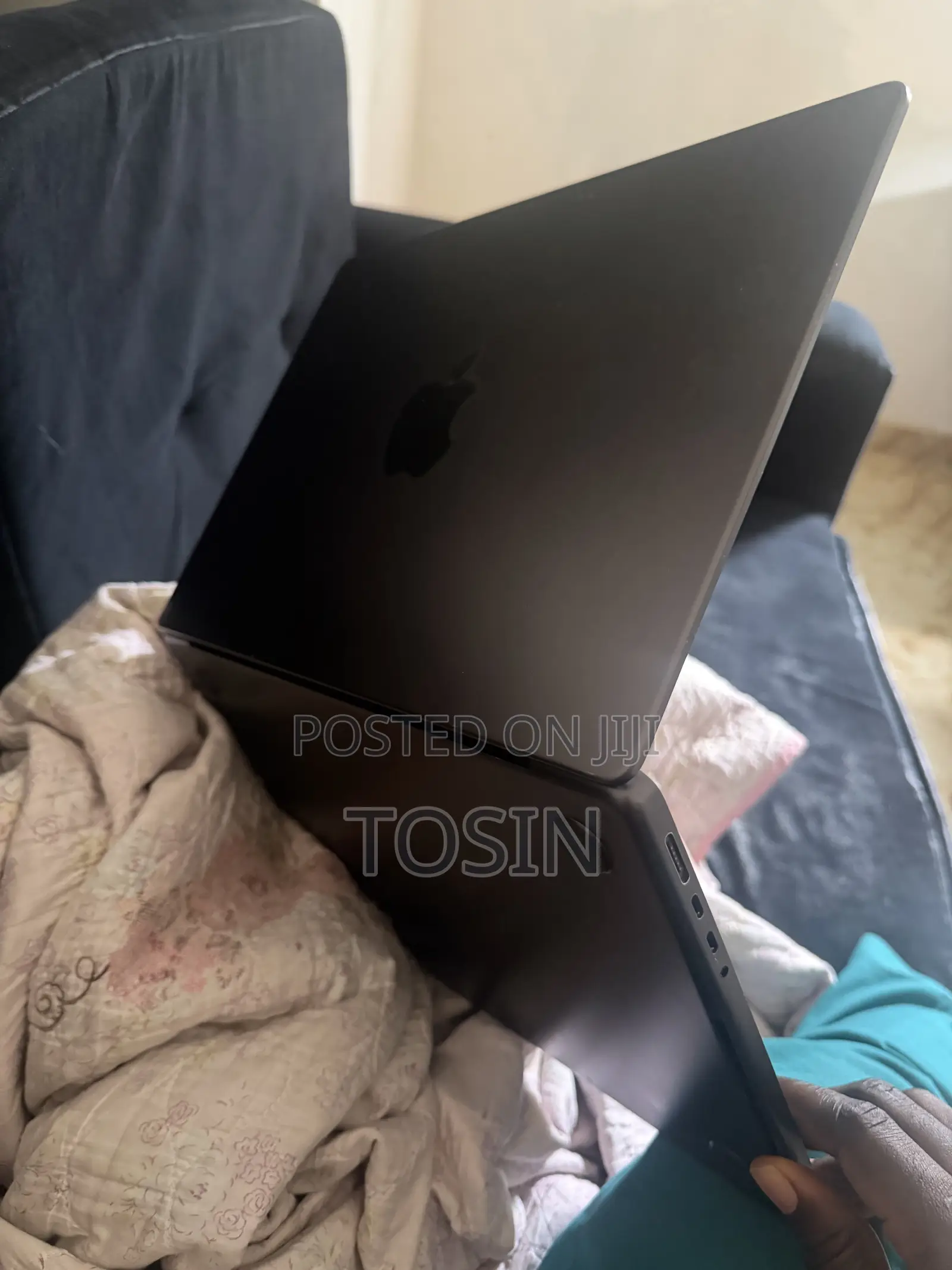 Laptop Apple MacBook Pro 2023 M3 18GB Intel Core M3 SSD 512GB
