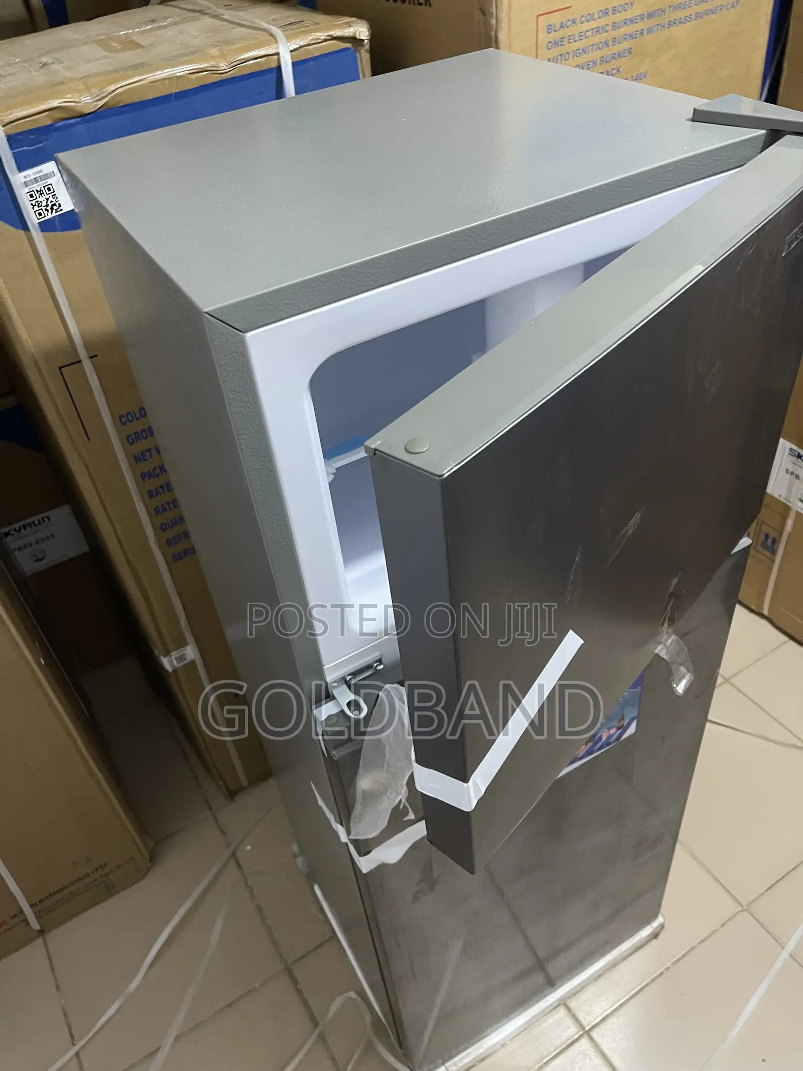 SKyrun BCD-200K 200L Family Size Fridge