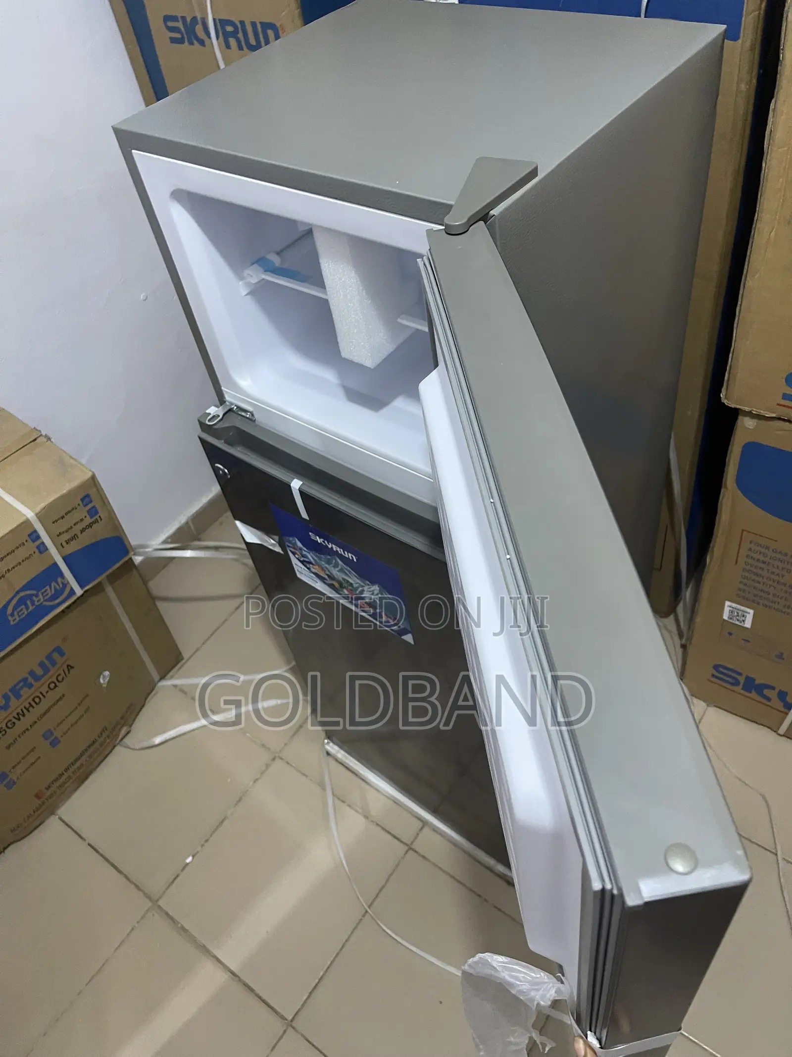 SKyrun 200L Top Mount Home Fridge