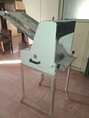 Industrial Bread Slicing Machine
