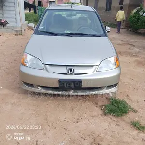 Honda Civic 2005 Gold