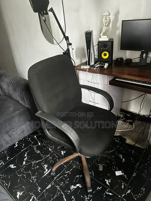 Studio Table and Chair