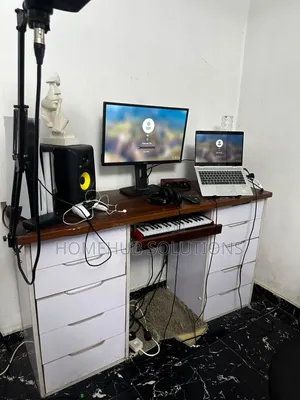 Studio Table and Chair