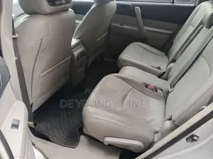 Toyota Highlander Limited 2012 Silver