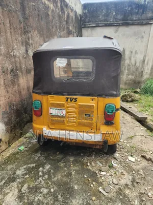 TVS King Deluxe Plus iTouch Start 2020 Yellow