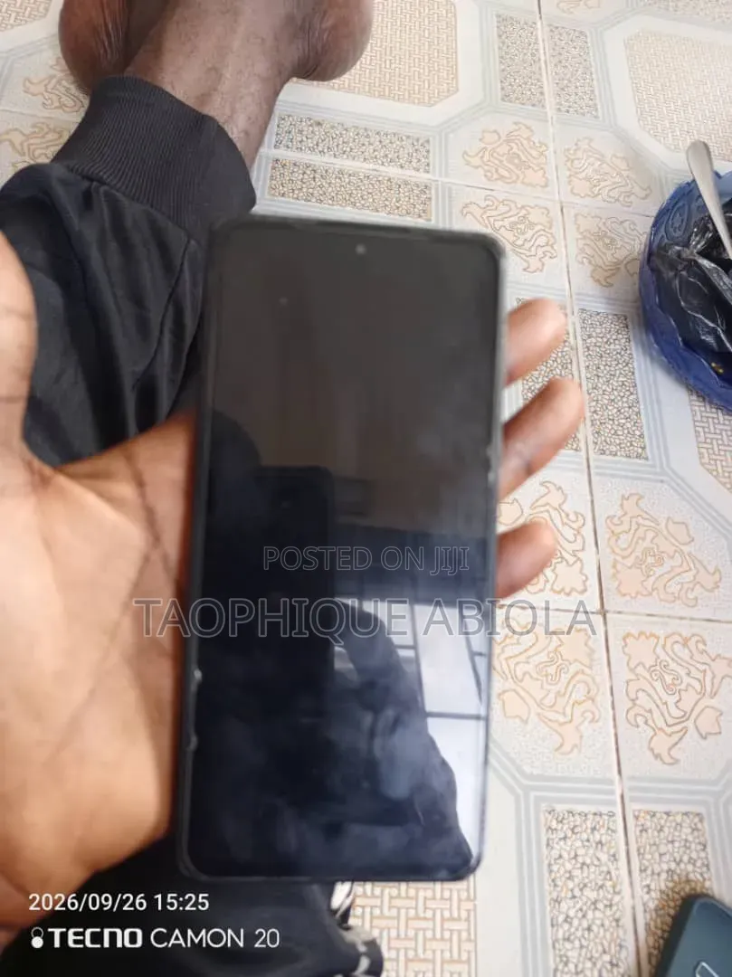 Tecno Camon 20 Pro 256 GB Gray