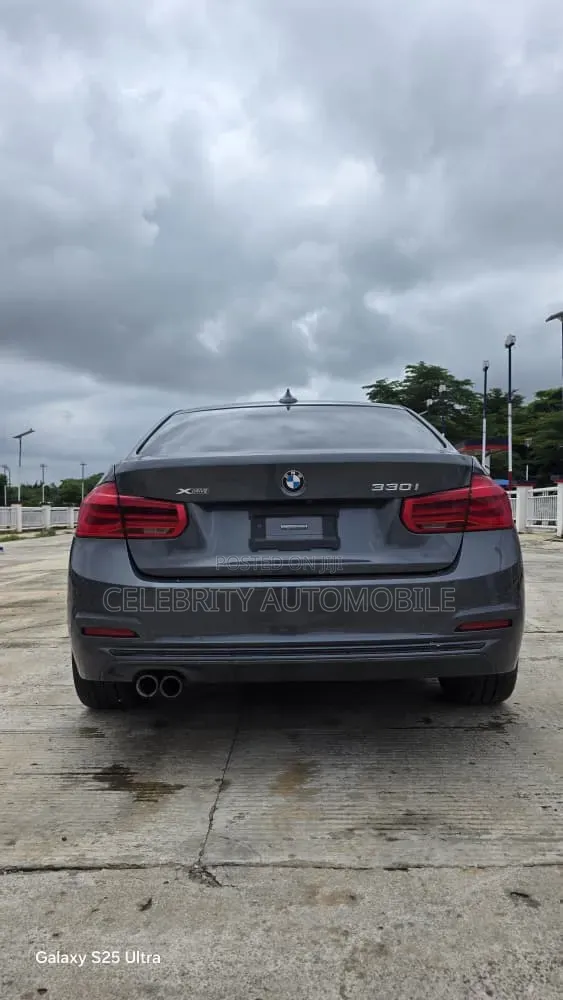 BMW 330i 2017 Gray