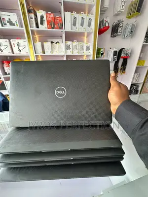 Laptop Dell Latitude 7420 16GB Intel Core i7 SSD 256GB