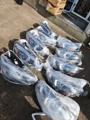 GLE53 2020_2025 Headlight All Available