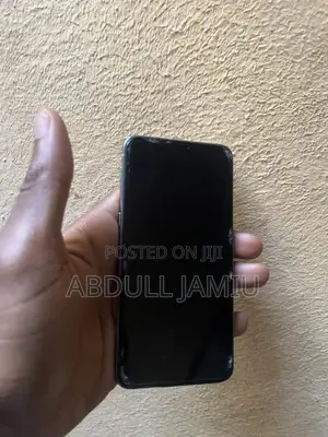 New Samsung Galaxy S10e 128 GB Blue