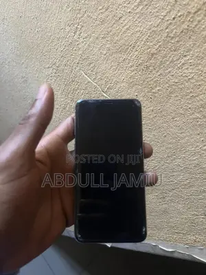 New Samsung Galaxy S10e 128 GB Blue