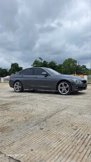BMW 330i 2017 Gray