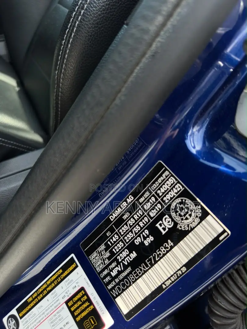 Mercedes-Benz GLC-Class 2020 Blue