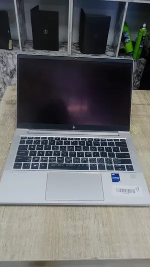 Laptop HP EliteBook 830 G8 8GB Intel Core i5 SSD 256GB
