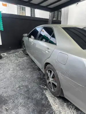 Toyota Camry 2012 Silver