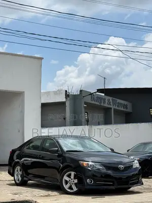 Toyota Camry SE Sport 4dr Sedan (2.5L 4cyl 6A) 2014 Blue