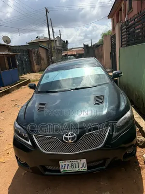 Toyota Camry 2008 Gray