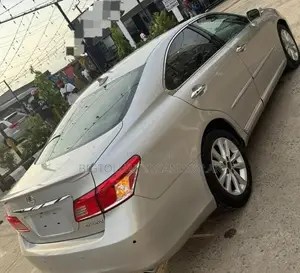 Lexus ES 350 2011 Silver
