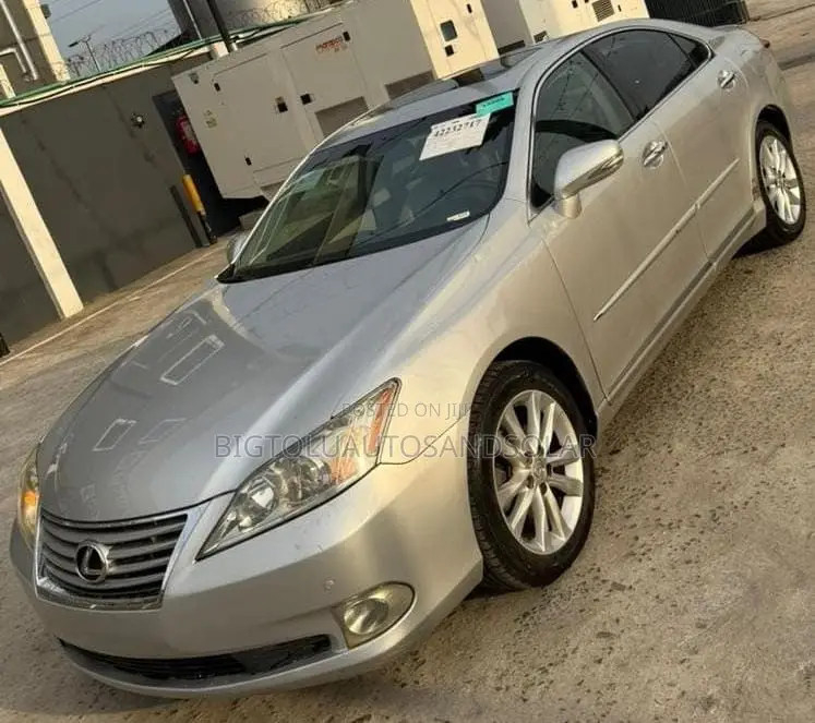 Lexus ES 350 2011 Silver