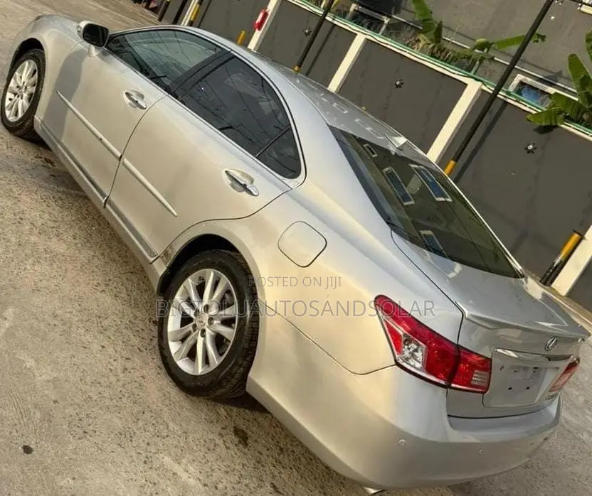 Lexus ES 350 2011 Silver