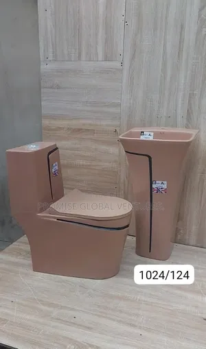 England High Quality Standard Water Closet