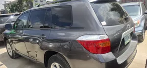 Toyota Highlander Base 2010 Silver