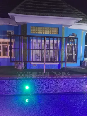 P4 Outdoor Hotel Screens