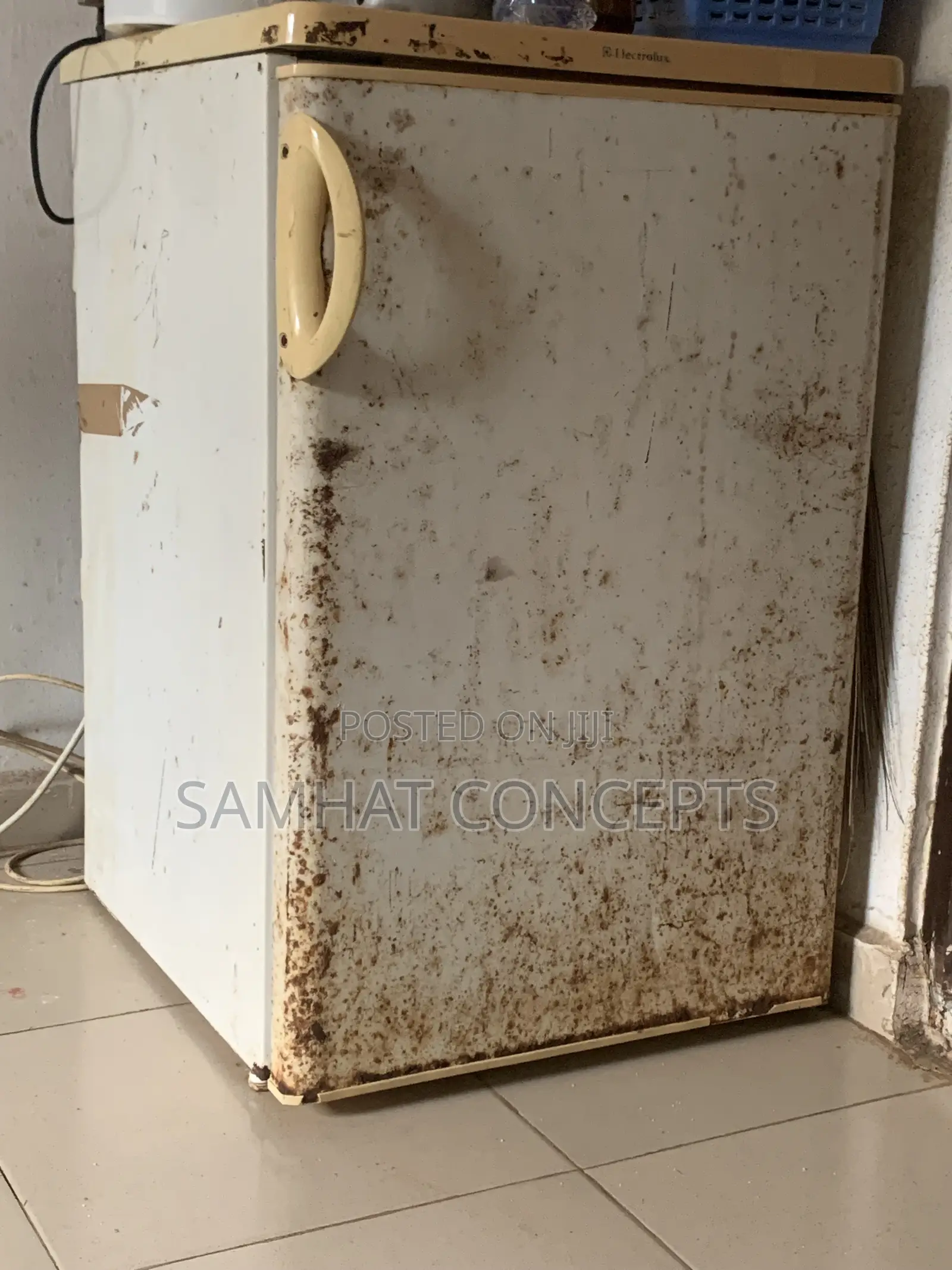 Fairly Used Table Top Refrigerator