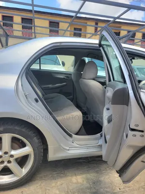 Toyota Corolla 2009 Silver