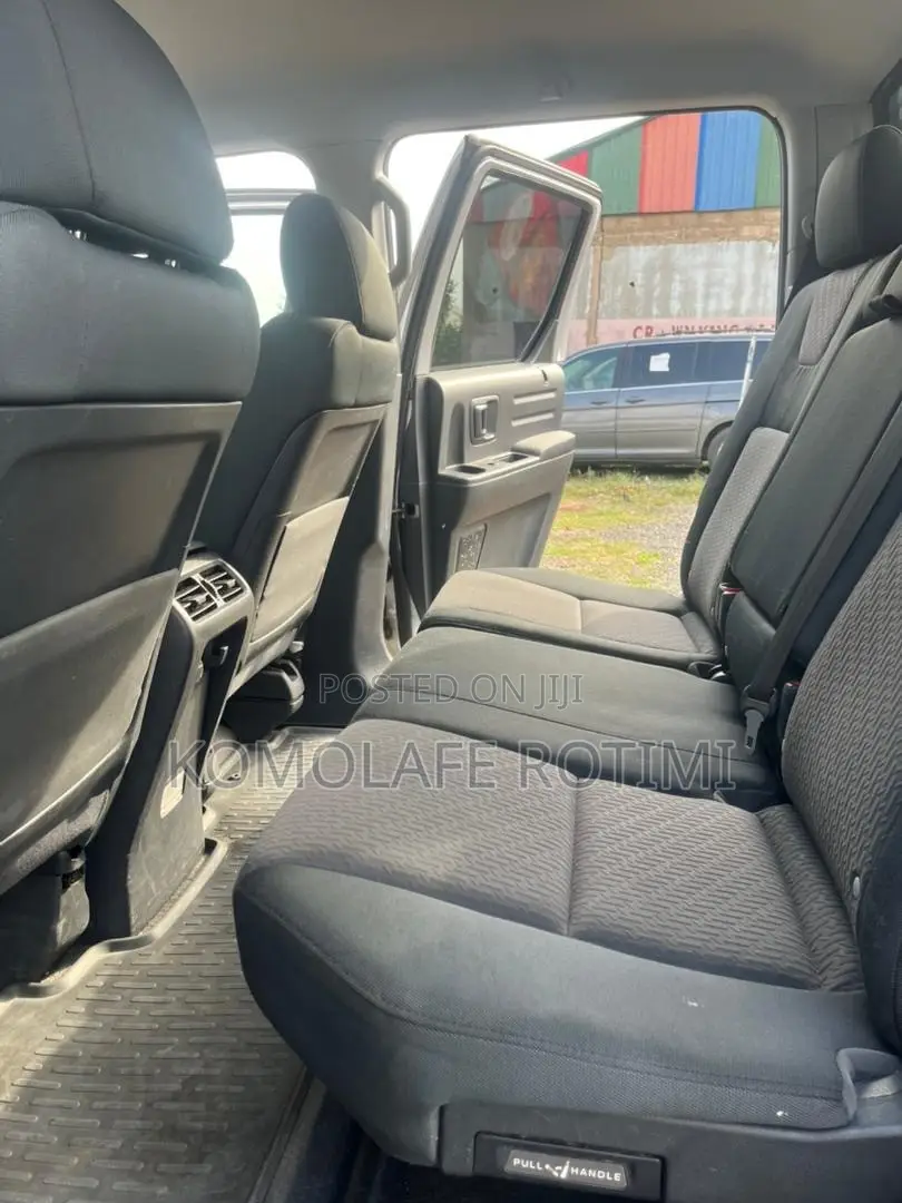 Honda Ridgeline RT 2010 Silver