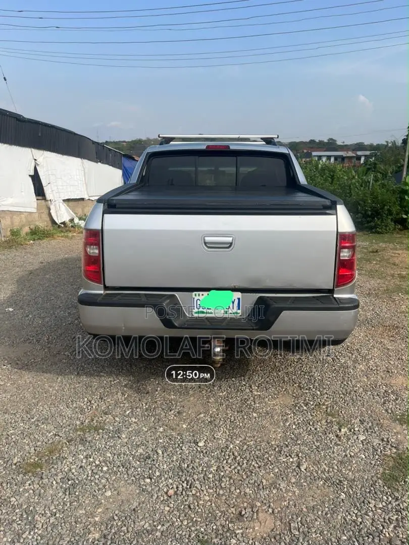 Honda Ridgeline RT 2010 Silver