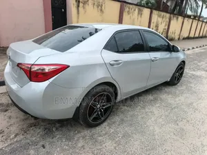 Toyota Corolla 2019 Silver